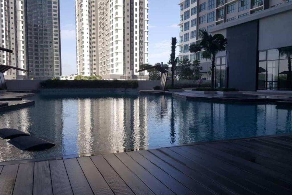 Conezion, Nice View, Beside Ioi City Mall, Opposite Hospital Serdang, Beside Uniteen And Upm, Putrajaya Exterior photo